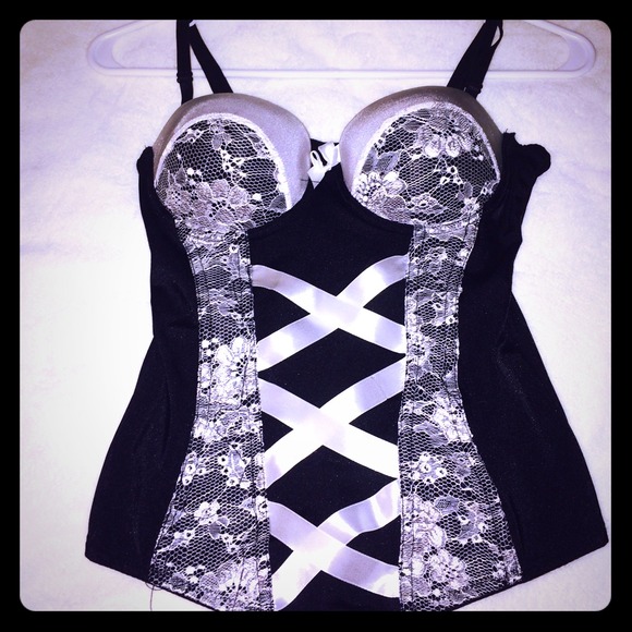 📍Sold📍Corset for Halloween.