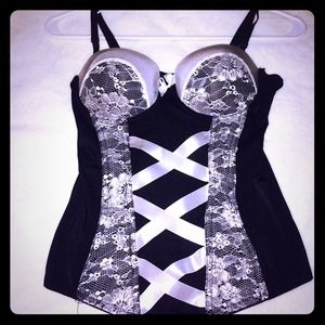 📍Sold📍Corset for Halloween.