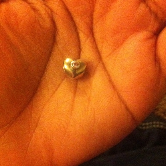 Pandora charm (Love)
