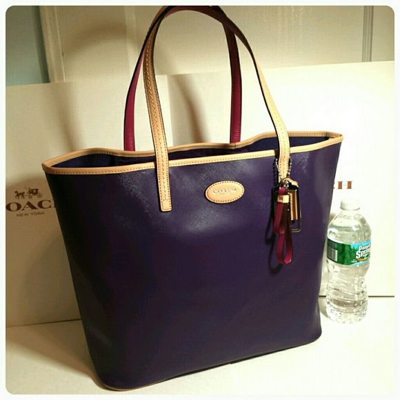 Coach Handbags - FLASH SALE New Coach large metro tote violet