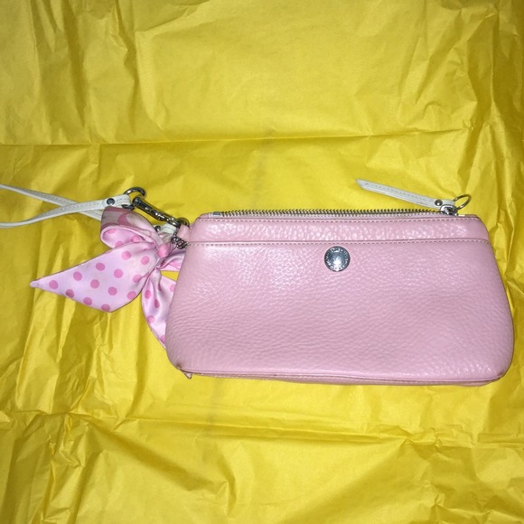 Baby pink coach wristlet! USED!