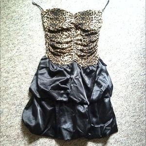 Leopard Sweetheart Dress