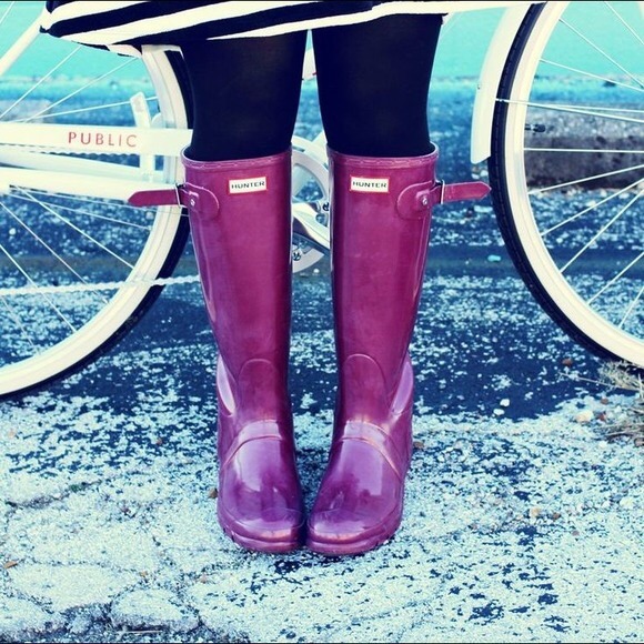 Hunter Original Tall Glossy Rain Boots (Berry)