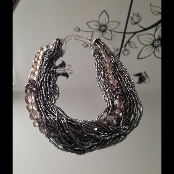 🆑earance Silver necklace worn it a few times