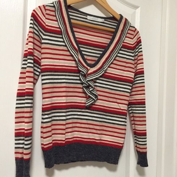 Sweater - Picture 4 of 4