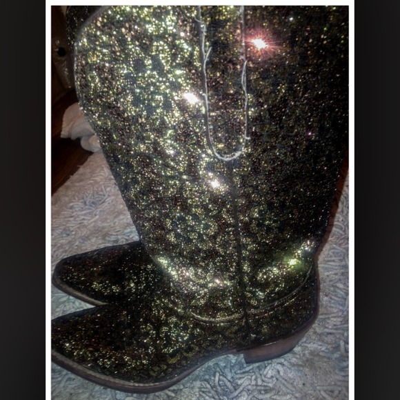 Cavenders boots - Picture 2 of 2