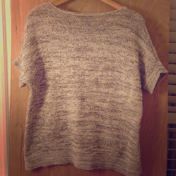 Ann Taylor Sweaters - Ann Taylor cotton-blend, short-sleeved sweater.