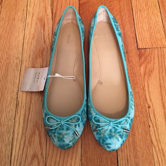 Brand New Zara Flats