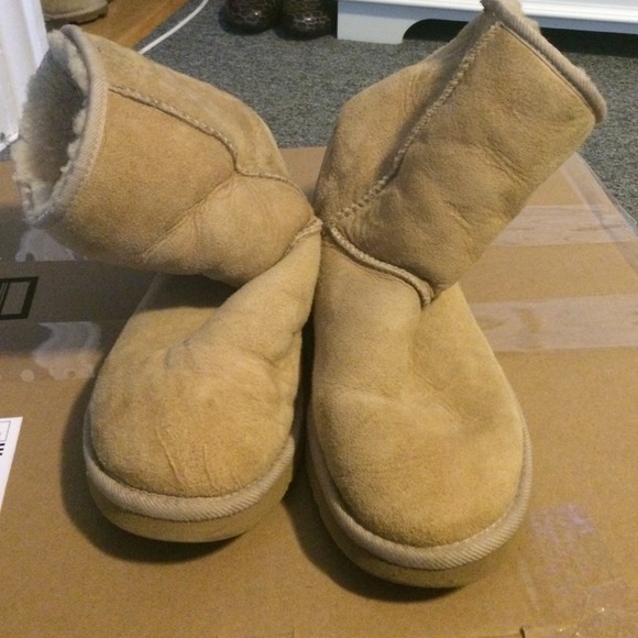 UGG Shoes - Sand short authentic ugg boots size 8