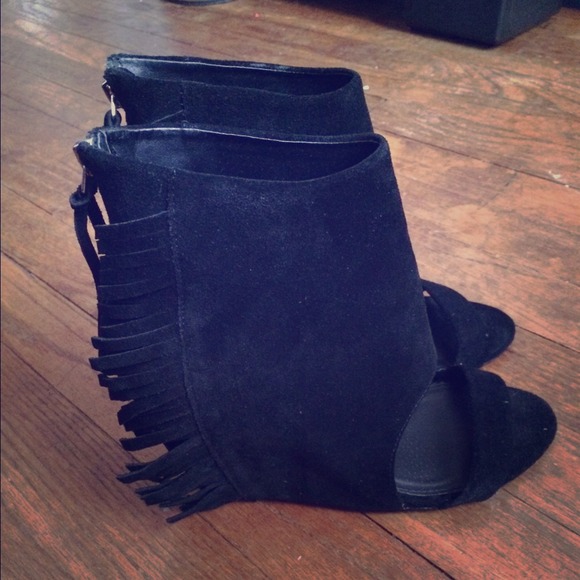 Steve Madden suede boots