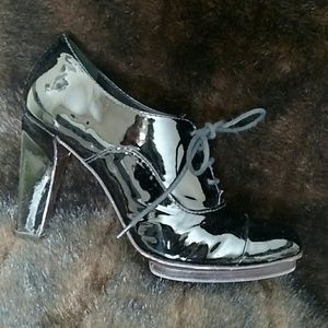 Theory Patent Oxfords