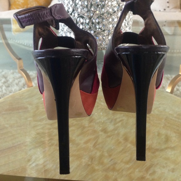 Shoes - Picture 2 of 3
