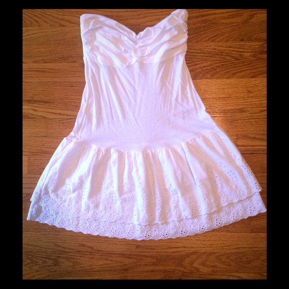 NWOT Express strapless white eyelet dress
