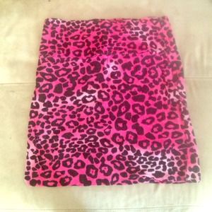 Pink leopard print bodycon skirt