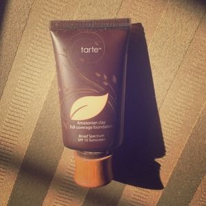 Tarte Amazonian Clay full coverage foundation