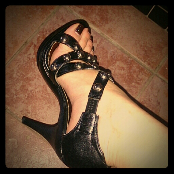 Dollhouse high heel - Picture 1 of 3