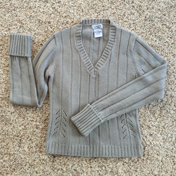 Gray knit sweater