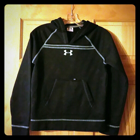 Under Armour Sweatshirt