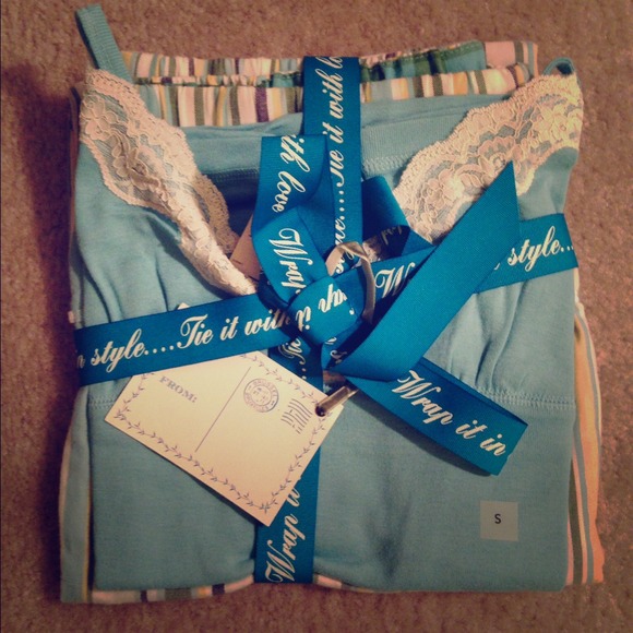 The LOFT pj set - Picture 1 of 3