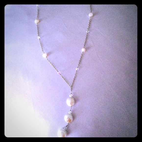 Lia Sophia Jewelry - Lia Sophia simple mother of pearl necklace.