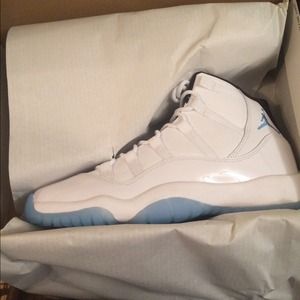 Nike Jordan 11 Legends