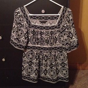 BCBG top