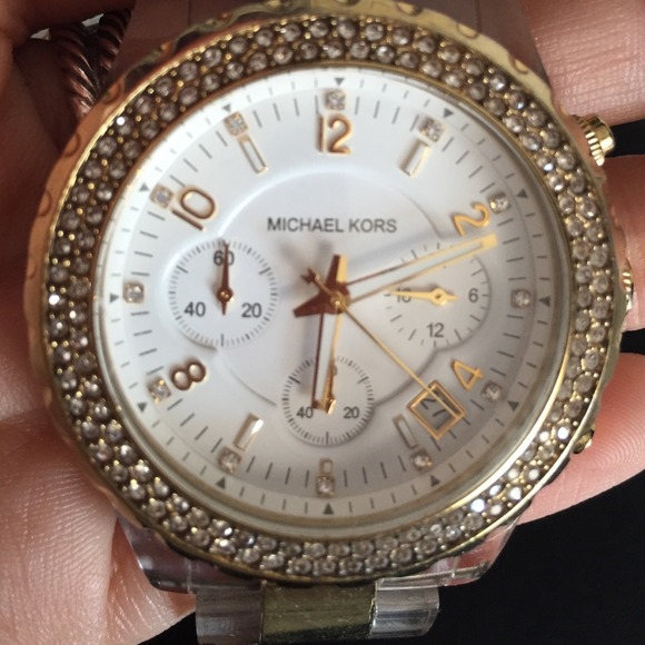 SOLD 🎉🎉🎉Michael Kors Clear and Gold Strap Watch - Picture 2 of 4