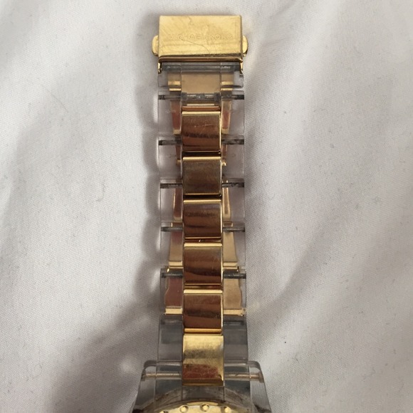 SOLD 🎉🎉🎉Michael Kors Clear and Gold Strap Watch - Picture 3 of 4