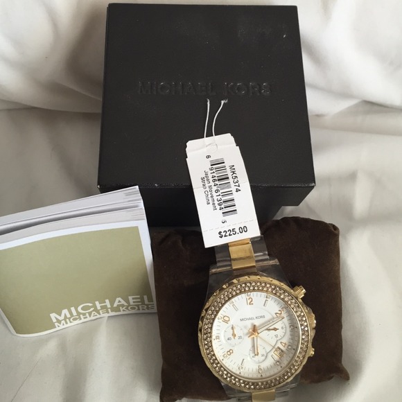 SOLD 🎉🎉🎉Michael Kors Clear and Gold Strap Watch - Picture 4 of 4