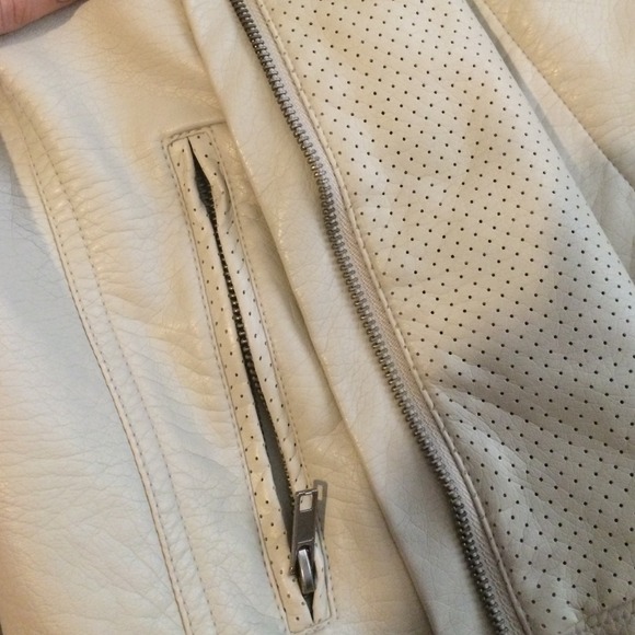 Light tan leather like jacket - Picture 3 of 4