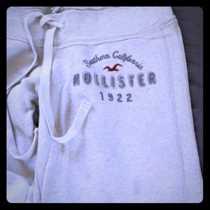 Hollister Capri pants