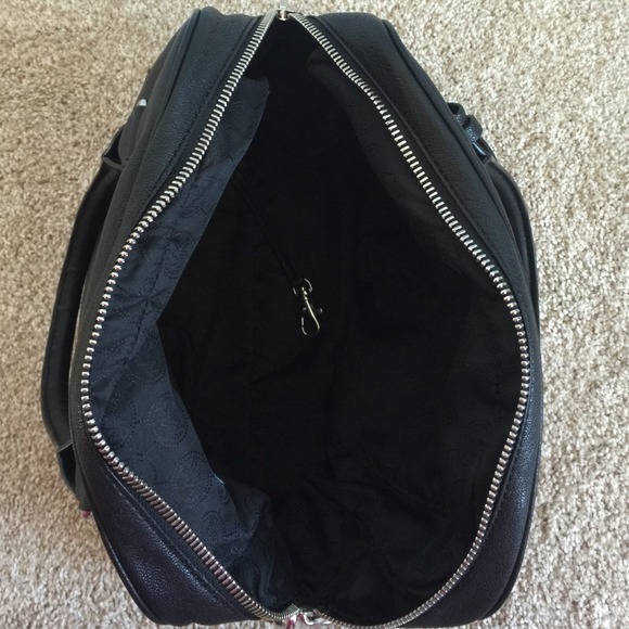 ❌❌Sold: Authentic MK Black Leather Satchel❌❌ - Picture 3 of 4