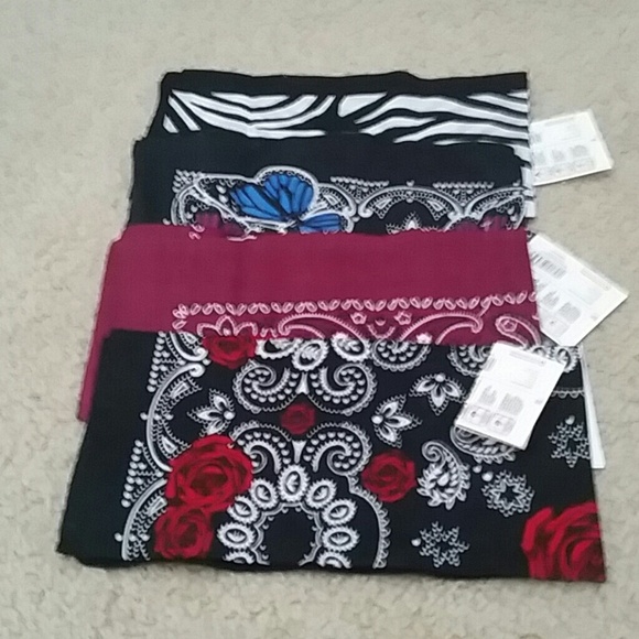 4 bandannas