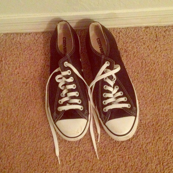 Converse low top leather black. Men!!!!!