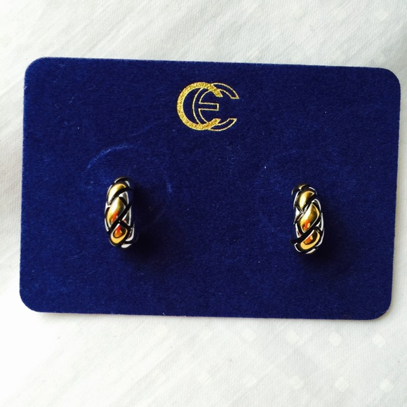Earrings - Picture 1 of 1