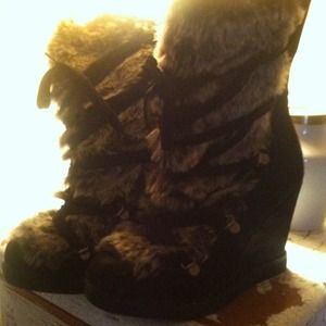 Like new, Aldo fur wedges.