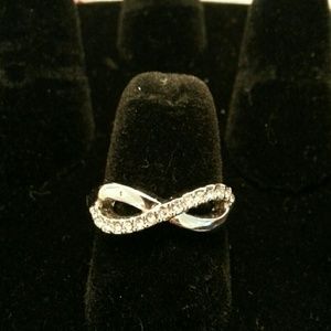 Eternal ring by lia sophia