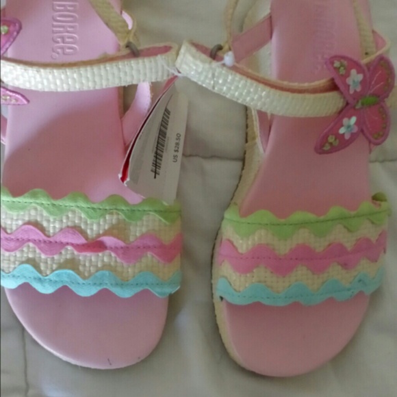 SOLD ******* Gymboree girls sandals