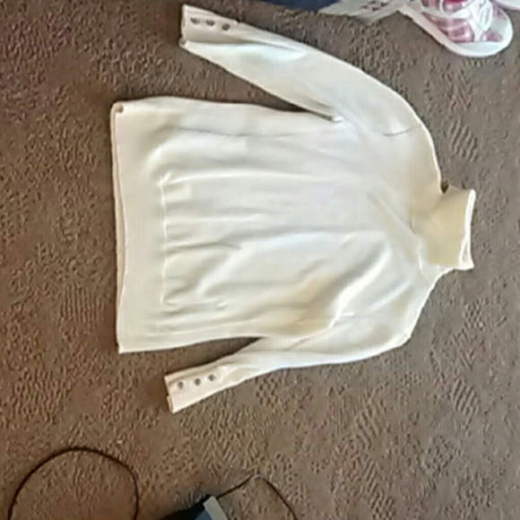 Top - Picture 1 of 1