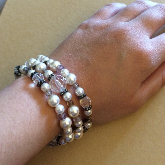 ❌❌SOLDElastic multi strand CookieLee bracelet!