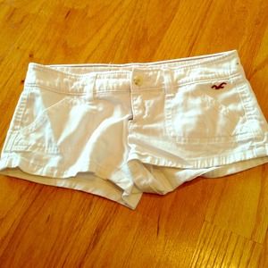White Hollister shorts