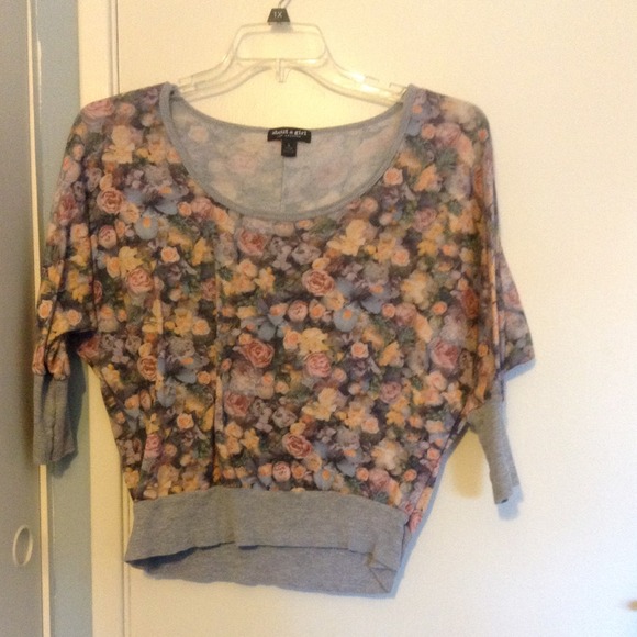 SOLD Flower patterned sweater