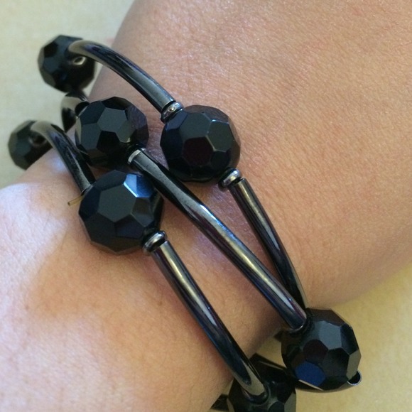 ❌❌SOLD❌❌ Cookie Lee elastic black bead bracelets!