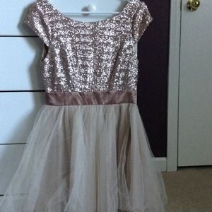 Beautiful homecoming/prom dress (: