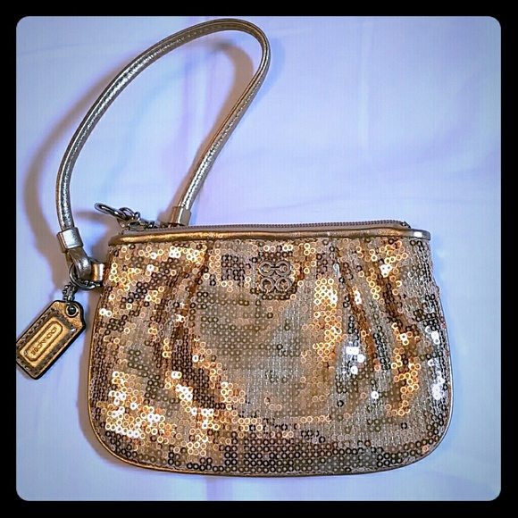 Authentic Coach wristlet - Picture 1 of 3