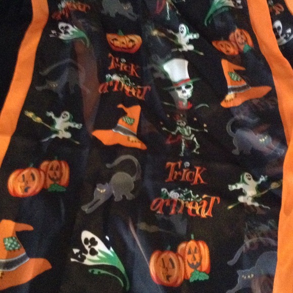 Scarf Halloween cute!