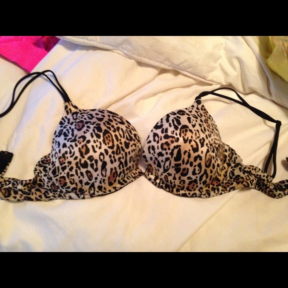 Victoria Secret Leopard Print Bra 34c