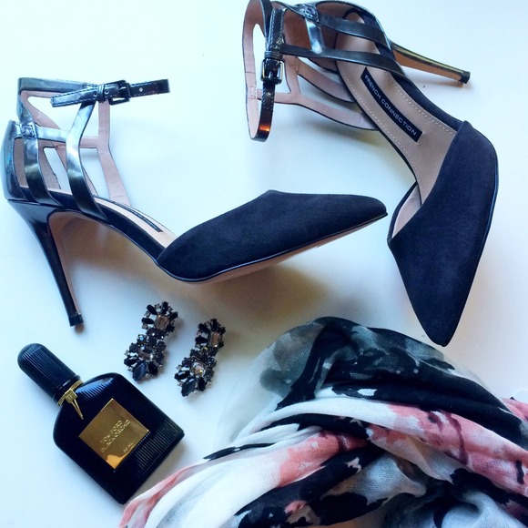 French Connection Shoes - 1 HR SALE! Gray & Metallic Strappy Pumps