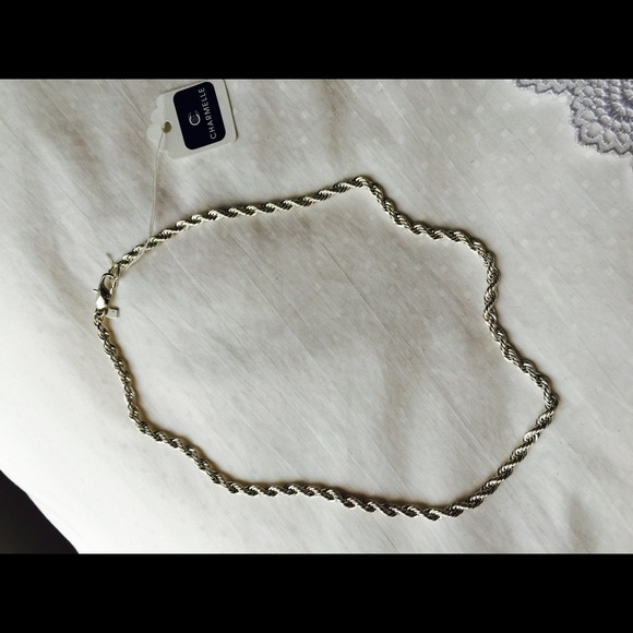 Necklace - Picture 1 of 2