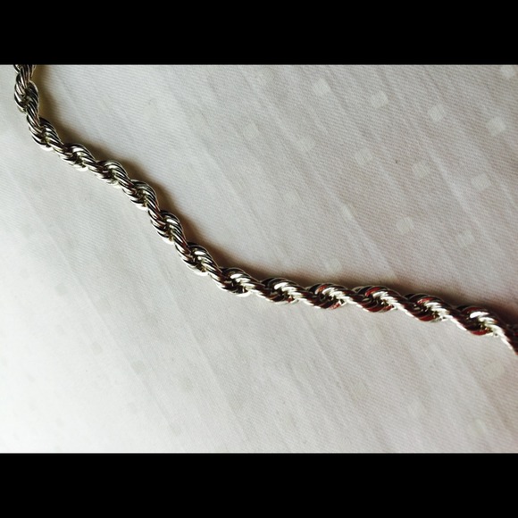 Necklace - Picture 2 of 2